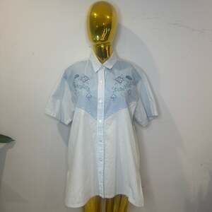 Grandmacore Vintage‎ Las Vegas Embroidered Striped Button Down Shirt M